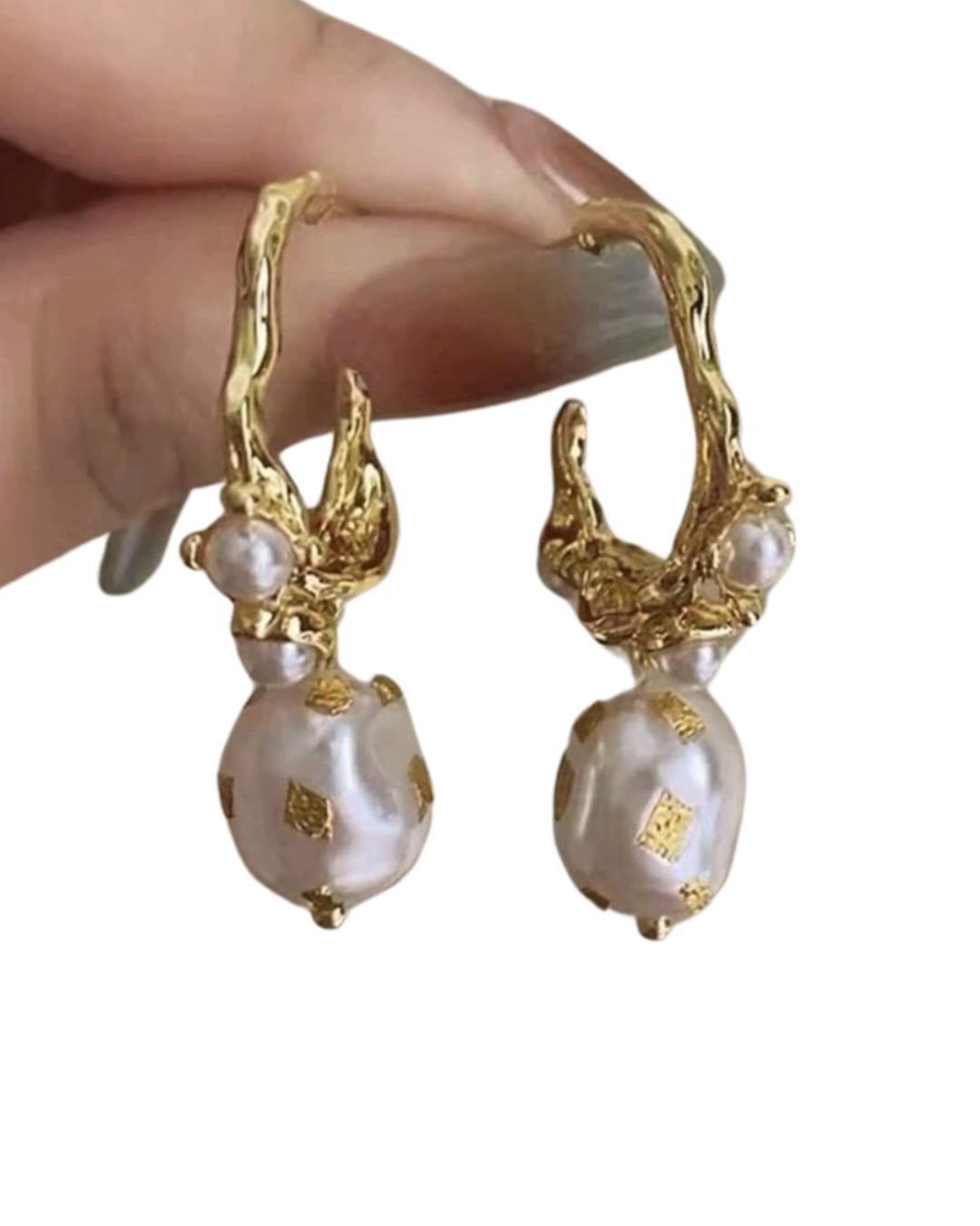 Vintage Luxurious Pearl Earrings