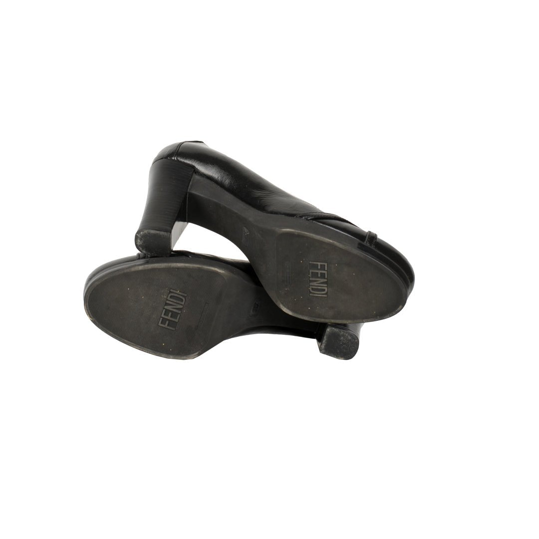 Fendi! Sandals - mymadstore.com