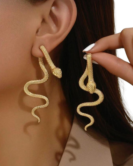 1 Pair Gold Patterned Snake Design Earrings