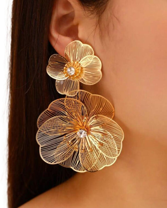1pair Hollow Flower Tassel Earrings